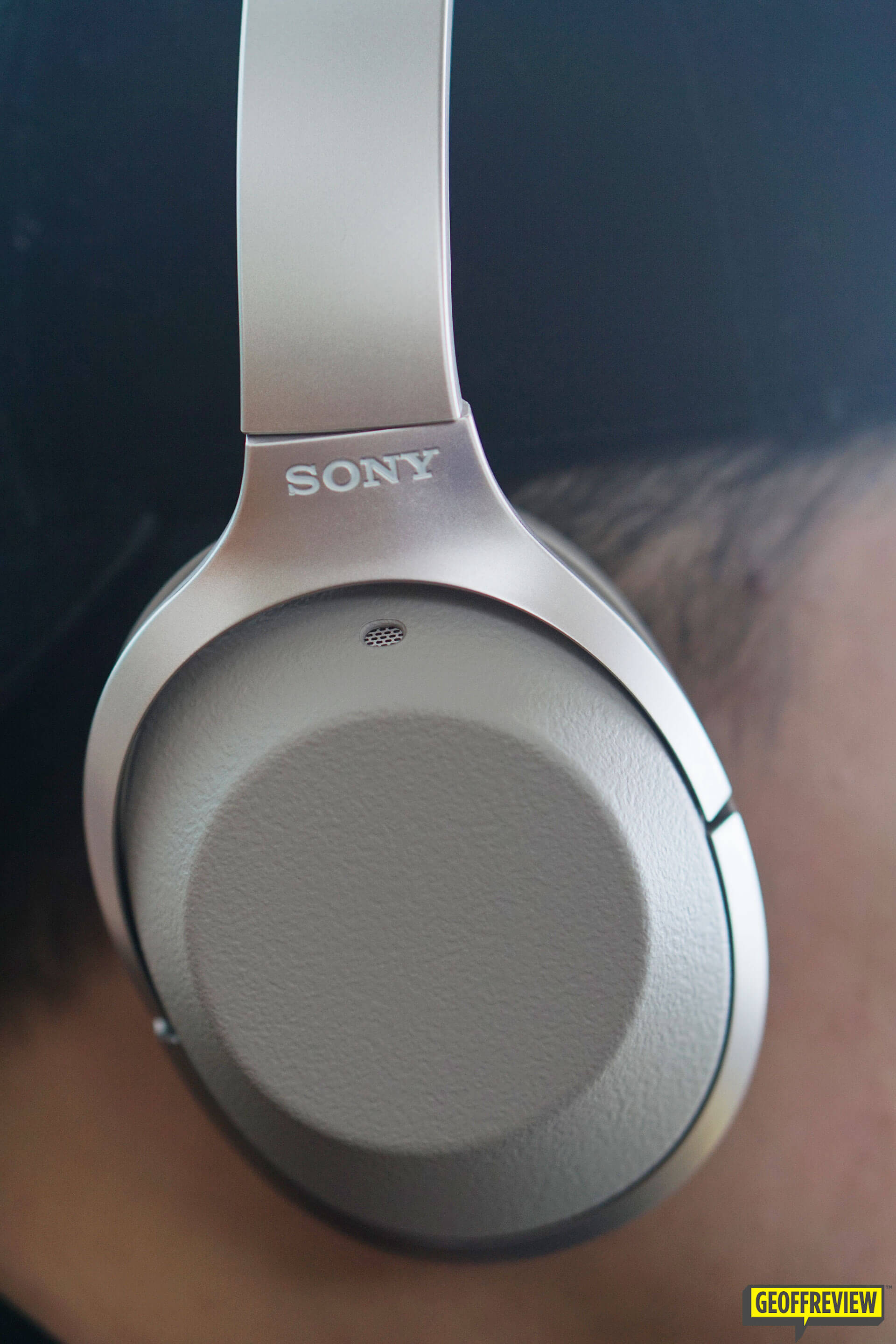 Sony WH-1000XM2 review